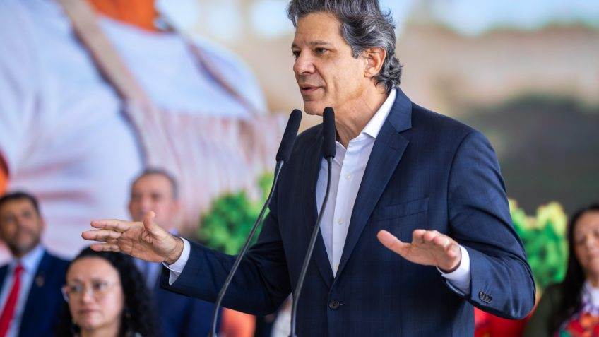 Lula é o “presidente da responsabilidade fiscal”, diz Haddad