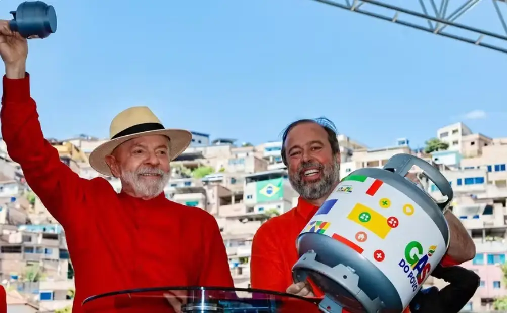 Para 59%, Lula não deveria tentar a reeleição nas próximas eleições, aponta Quaest