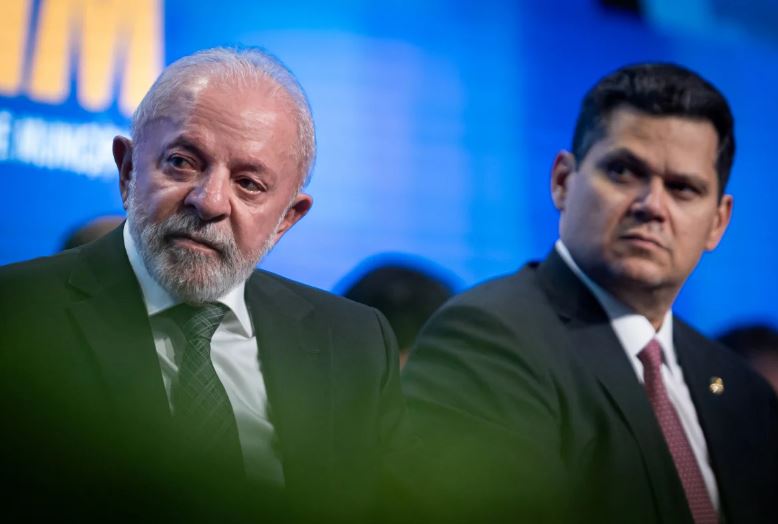 Indicação de Messias ao STF acende novo teste político para o governo no Senado