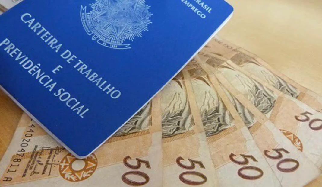 13° salário: entenda o direito, regras e prazos de pagamento