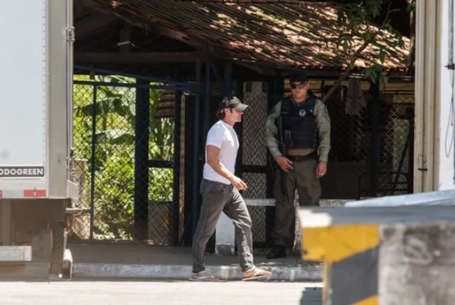 Tornozeleira e proibição de exercer atividades financeiras: as restrições impostas a Daniel Vorcaro