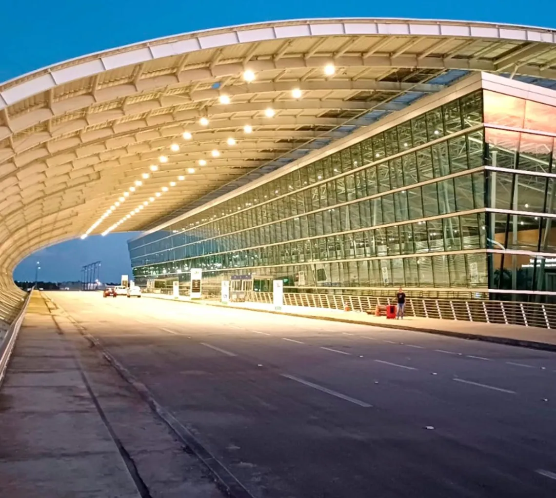 Aeroporto de Natal apresenta projeto solar que zera custo energético do terminal