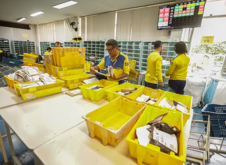 Com crise dos Correios, governo Lula prevê déficit de R$ 9,2 bilhões em estatais em 2025