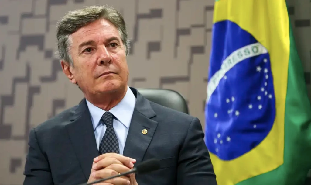 Tornozeleira de Collor desligou por 36 horas e Moraes não puniu