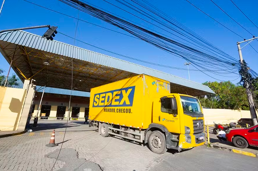 Em crise, Correios tem pior índice de entregas e atrasam ao menos 30% das encomendas às vésperas do Natal