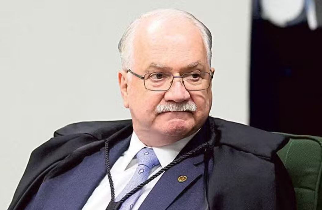 Fachin patina no comando do STF e enfrenta crises internas e externas em apenas quatro meses