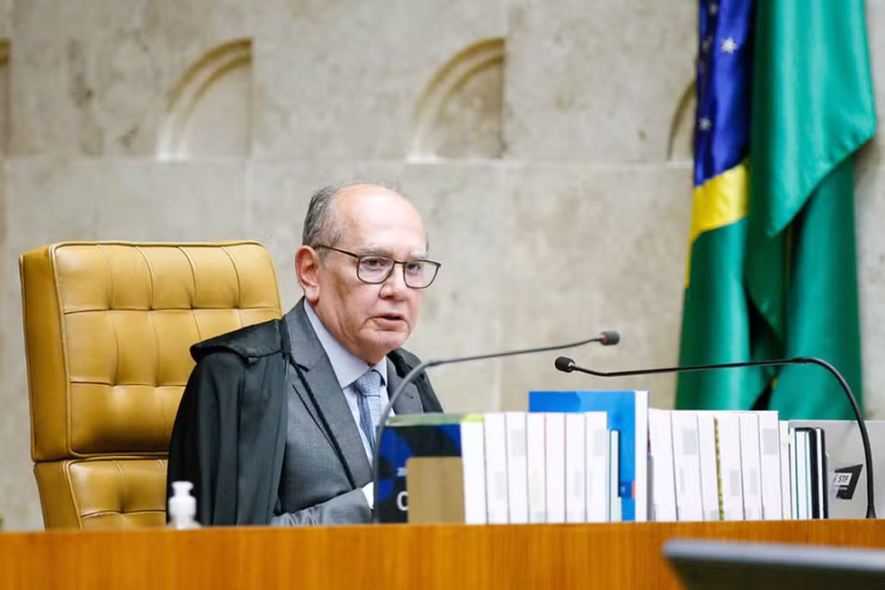 RECUOU: Gilmar Mendes suspende trecho que restringia à PGR pedidos de impeachment de ministros do STF