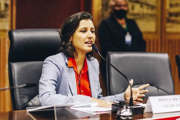 VÍDEO: Brisa Bracchi ameaça processar quem noticiar sobre a denúncia de que ela teria agredido uma mulher