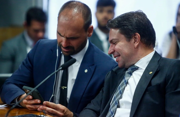 Cassados, Eduardo Bolsonaro mantém direitos políticos; Ramagem fica fora da eleição por 16 anos