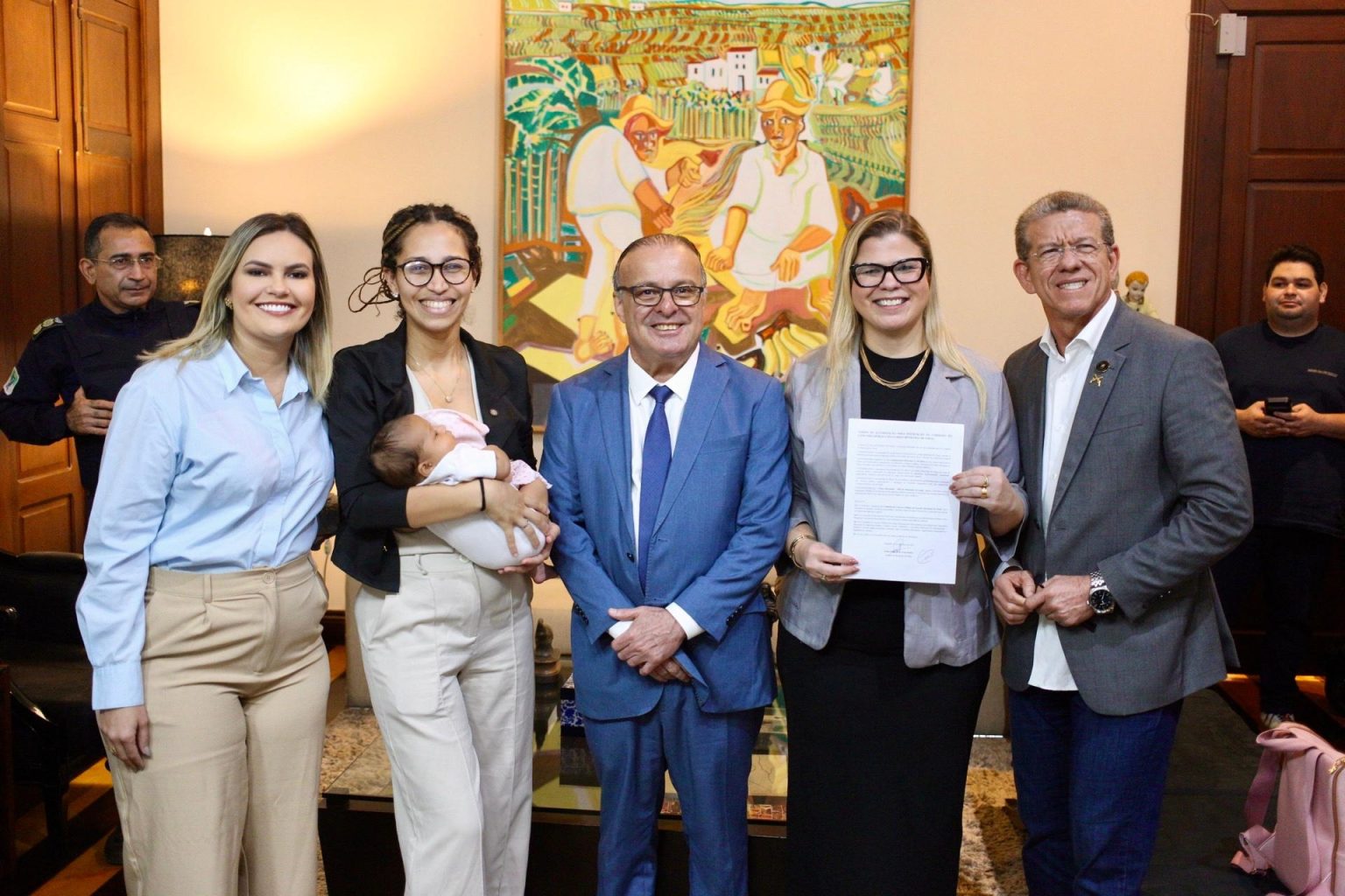 Paulinho Freire assina criação da comissão do concurso da Guarda Municipal de Natal