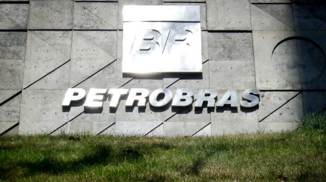 Petrobras afunda e lidera ranking das maiores quedas na B3 em 2025