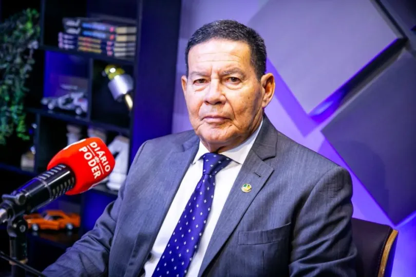 Em país sério, caso Master derrubaria o governo, diz Mourão