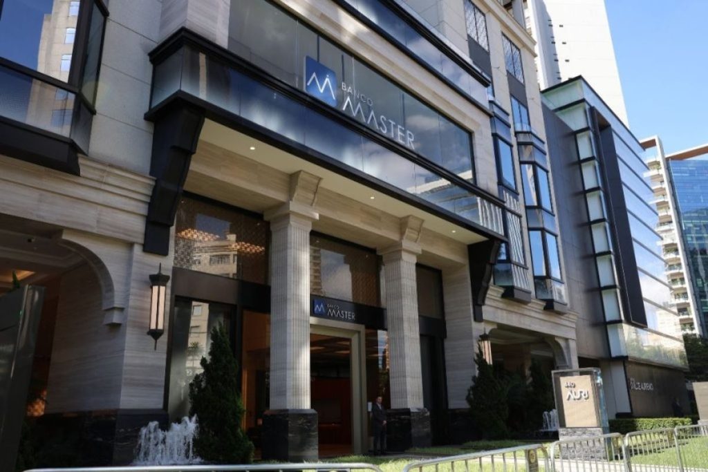 Vorcaro nega delação premiada e mantém blindagem total