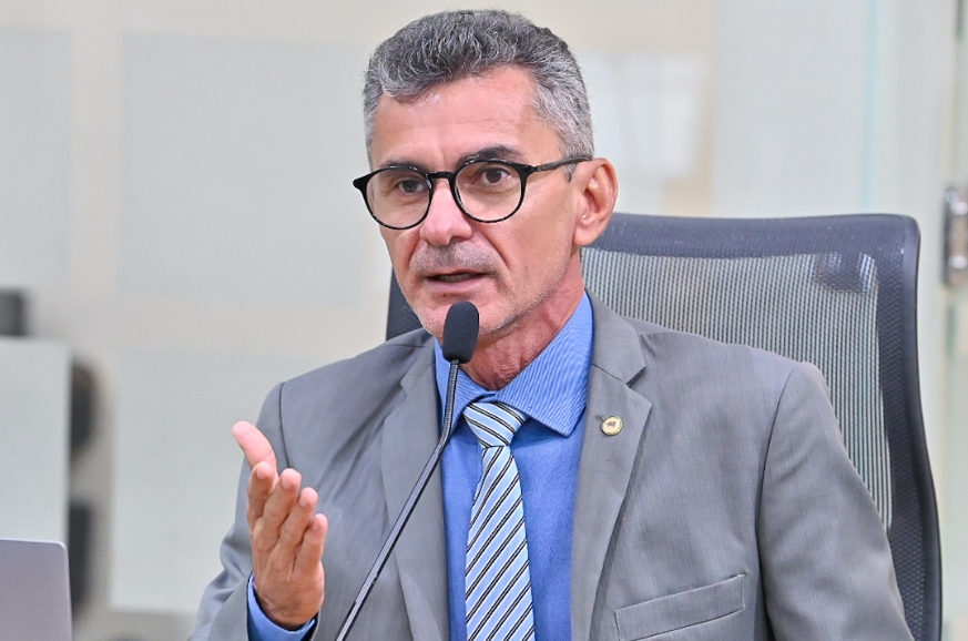 Então, Francisco do PT, Fátima pode renunciar e Walter não?