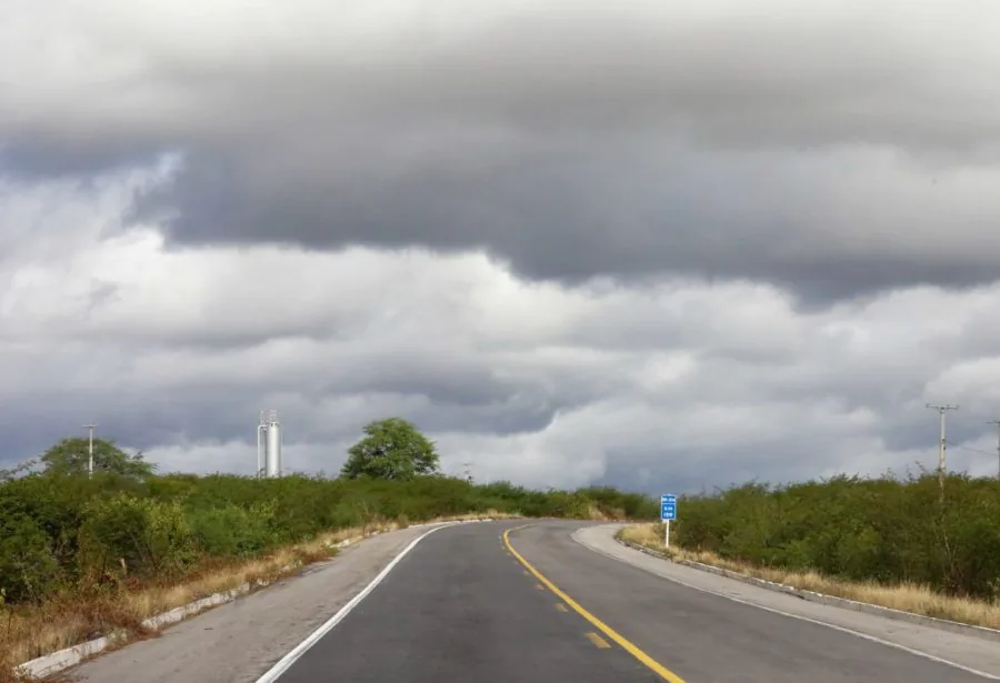 Inmet emite alerta de chuva, ventos fortes e risco de alagamentos em 115 municipios do RN