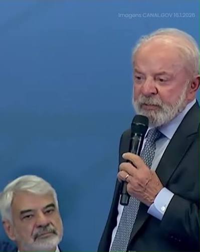 VÍDEO: Aos 80 anos, Lula é chamado de “velhinho” e demonstra incômodo público
