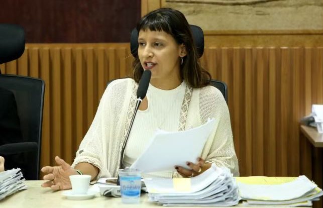 Câmara de Natal vota arquivamento da cassação de Brisa Bracchi na terça (27)