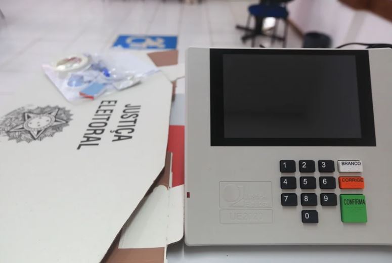 TSE prevê gasto milionário com caixas de papelão para transporte de urnas