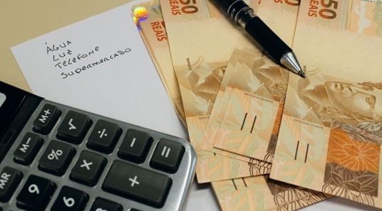 RN lidera dívidas no Nordeste: 49,6% dos potiguares no sufoco, diz Serasa