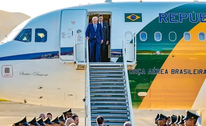 Lula diz confiar em Delcy Rodríguez e defende que solução da crise na Venezuela venha do próprio povo