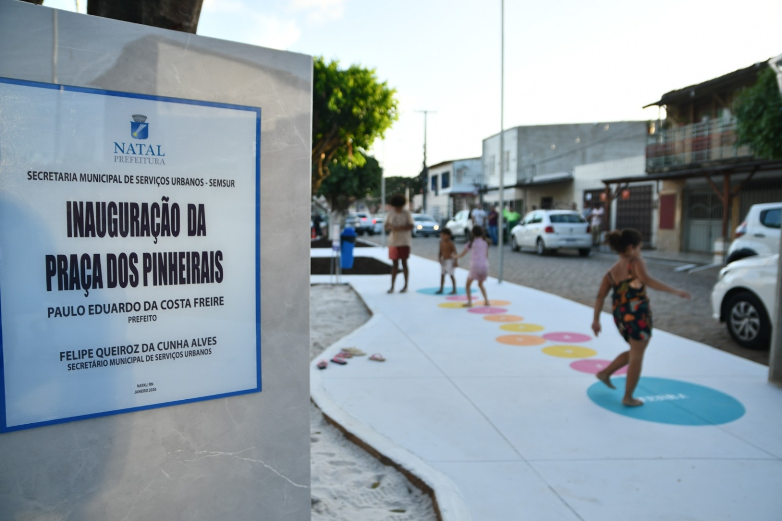 Prefeitura entrega nova praça na Zona Oeste de Natal