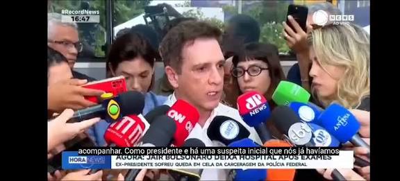 VÍDEO: Bolsonaro sofre desequilíbrio e oscilações de memória na prisão, diz médico