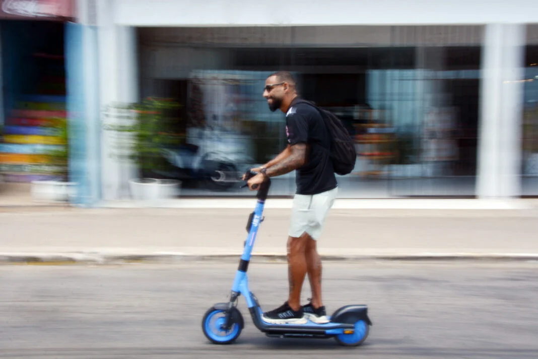 Natal registrou 339 mil viagens de patinetes elétricos em 2025