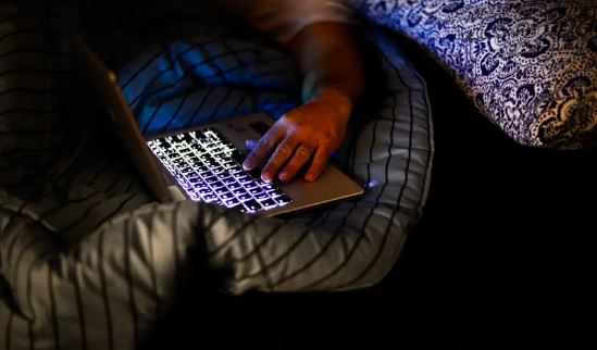 Deepfakes disparam no Brasil e acendem alerta para manipulação nas eleições de 2026