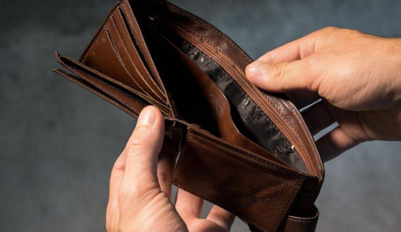 Aposentados e pensionistas do Governo do Estado revoltados por não terem recebido o 13º salário