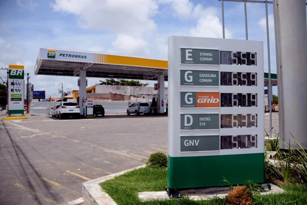 Redução no preço da gasolina da Petrobras deve ter efeito limitado no RN