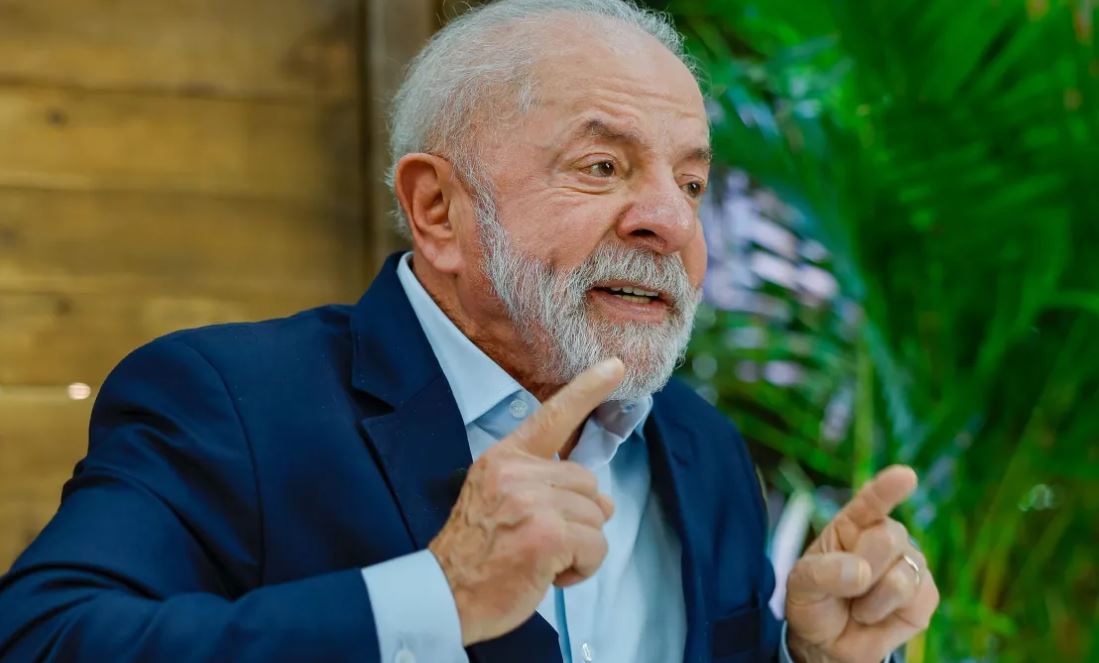 Lula aprova reajuste do Legislativo, mas barra penduricalhos e ganhos acima do teto