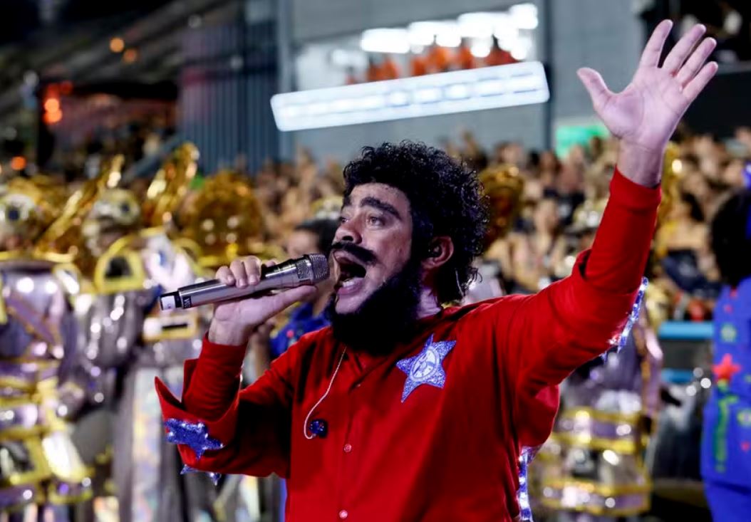 Petistas silenciam sobre rebaixamento de escola de samba que fez desfile sobre Lula