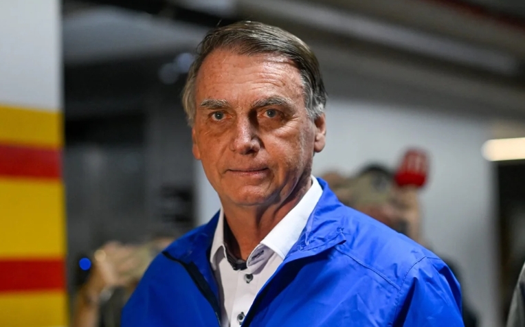 Defesa apela ao STF e pede prisão domiciliar para Bolsonaro após piora de saúde