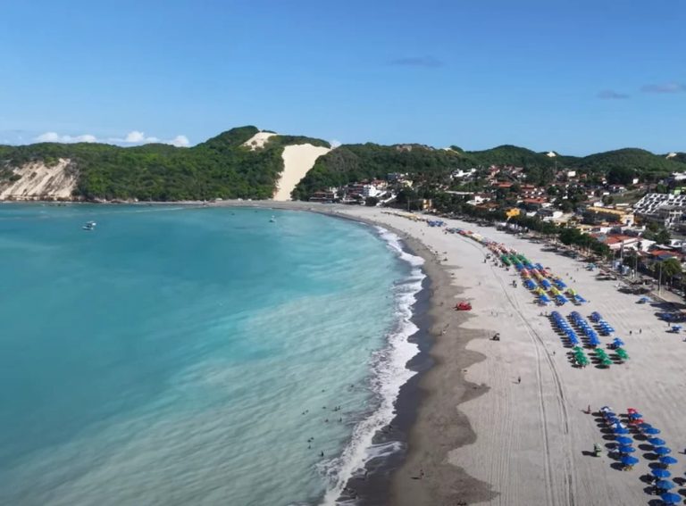 Engorda de Ponta Negra completa 1 ano e segura marés 30% mais fortes