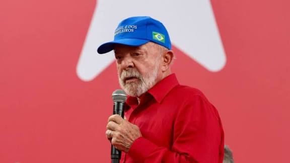 VÍDEO: Lula diz que eleição será ‘guerra’, ‘não tem mais Lulinha paz e amor’ e que é pra mandar quem fez notícia contra o governo ‘pra aquele lugar’