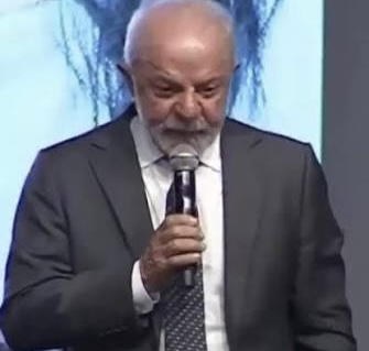 VÍDEO: Lula ironiza exame de próstata: “Homão tem vergonha de dedada”