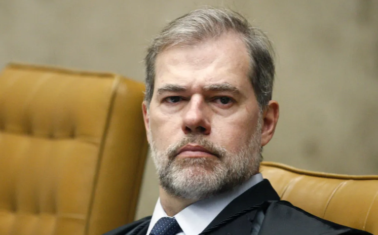 Toffoli manda PF enviar ao STF provas apreendidas no caso Banco Master