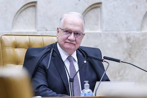 [VÍDEO] CASO MASTER: Fachin diz que encerrará sessão mais cedo para “diálogo entre ministros”