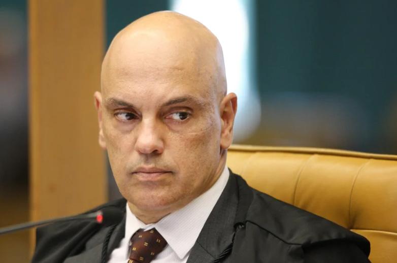 Moraes ordena quebra de sigilo bancário e fiscal de servidores suspeitos de violar dados de ministros do STF