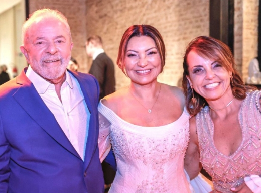 Janja barra filha de Lula e veta ministros em camarote do Sambódromo