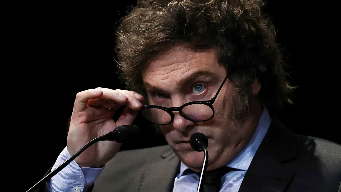 Câmara argentina aprova reforma trabalhista de Milei após sessão tensa