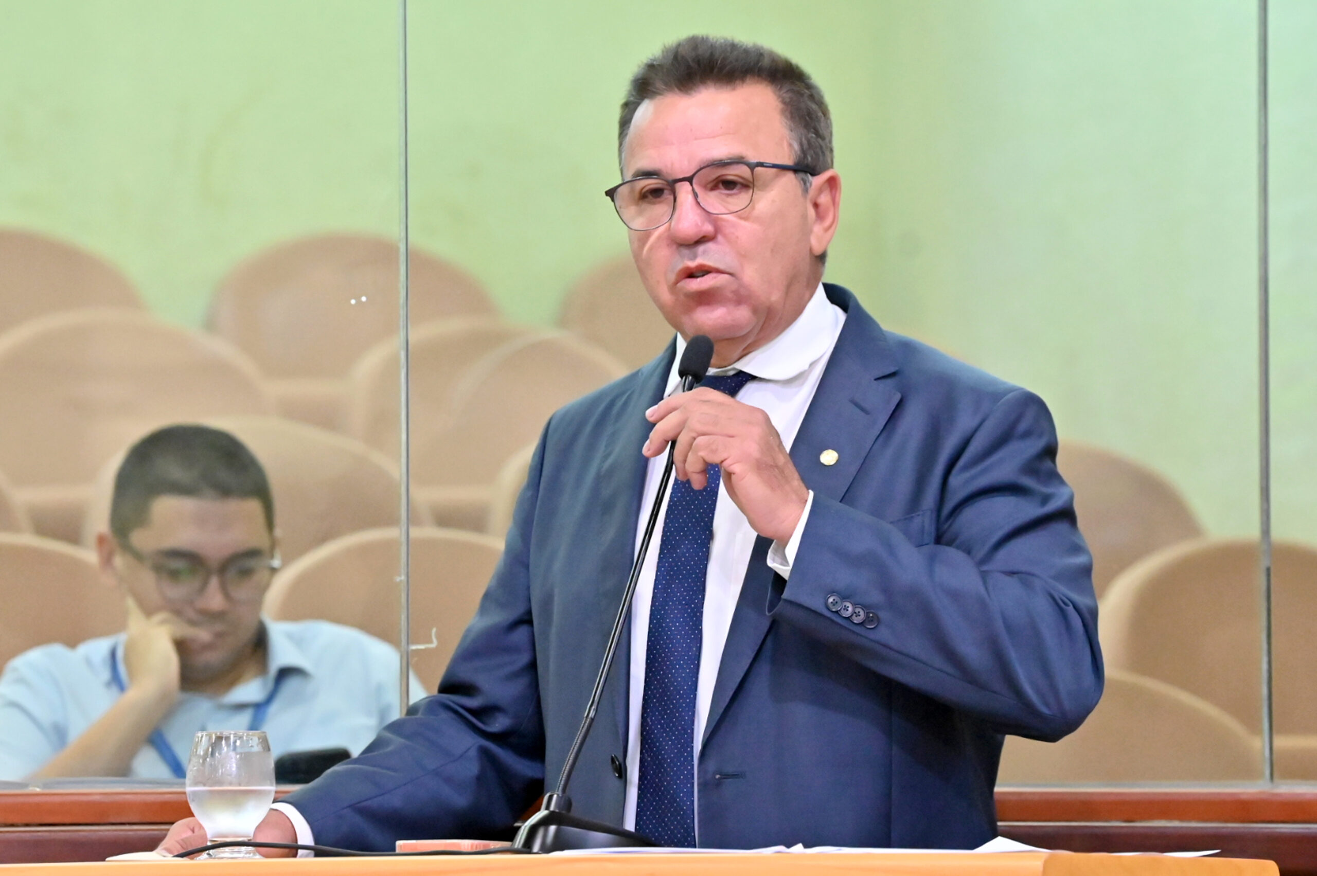 Deputado Luiz Eduardo critica saúde, Consórcio Nordeste e gastos federais