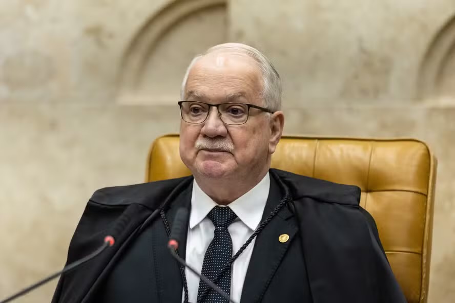 Penduricalhos: Vencimento acima do teto é questão ‘tormentosa’ e ‘impõe resposta célere’, diz Fachin