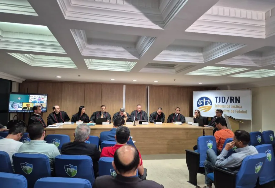 Pleno do TJD-RN forma maioria para reverter punição e América escapa do rebaixamento
