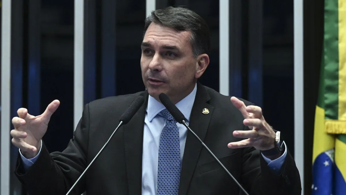 Flávio diz que Bolsonaro decidiu candidaturas do PL ao Senado; veja nomes