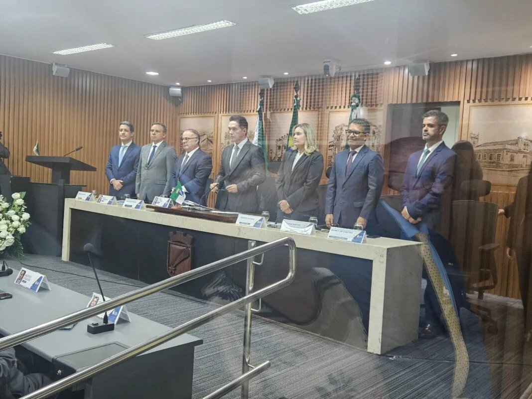 Paulinho Freire lê mensagem anual na Câmara e faz balanço do primeiro ano de gestão em Natal