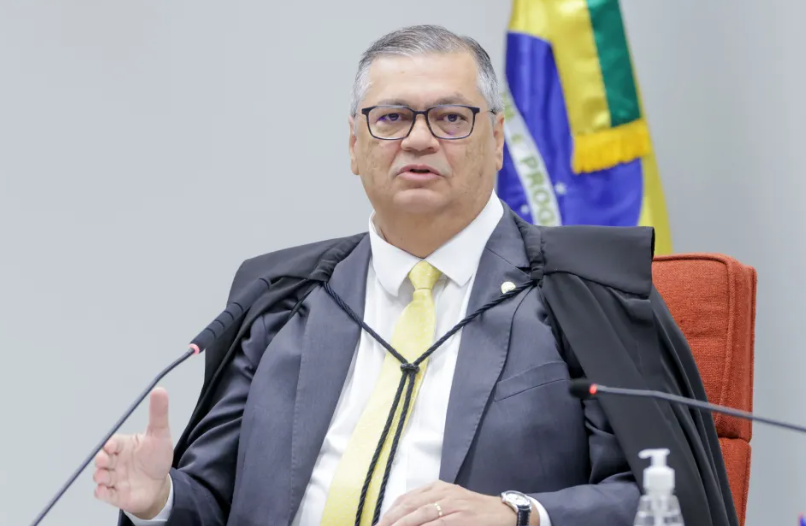 Dino proíbe criação de novas leis ou atos que visem garantir ‘penduricalhos’