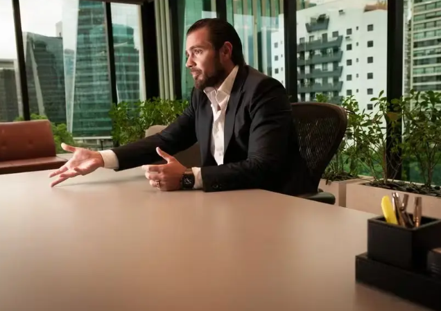 Presença de autoridades em festas de Vorcaro vira alvo de pedido de investigação no TCU