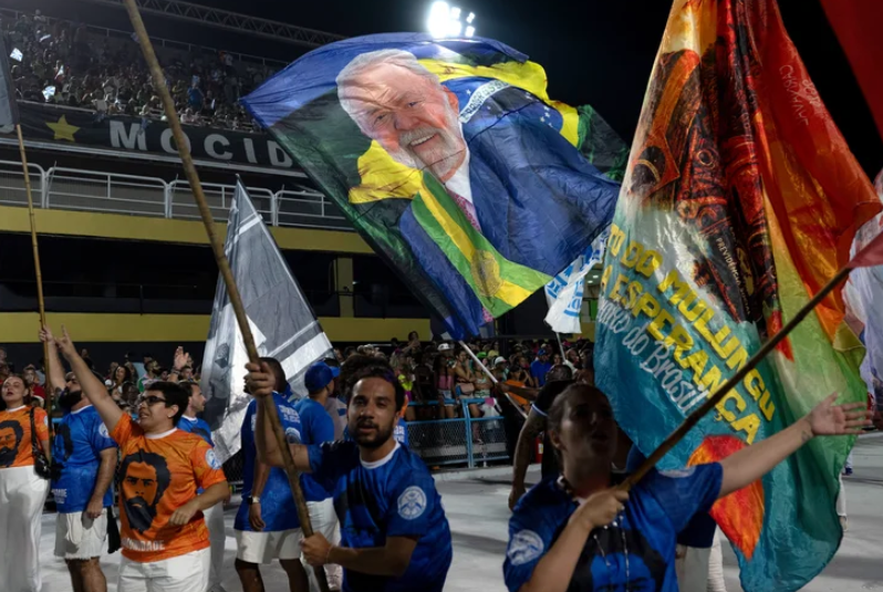 PT faz recomendações proibindo expressões de ‘cunho eleitoral’ por filiados, apoiadores e dirigentes em desfile com homenagem a Lula