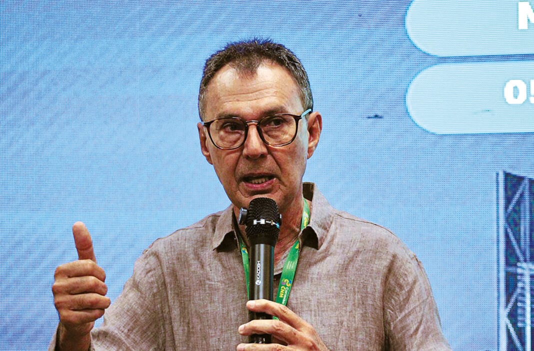 Babá antecipa saída para tentar eleição como vice-governador